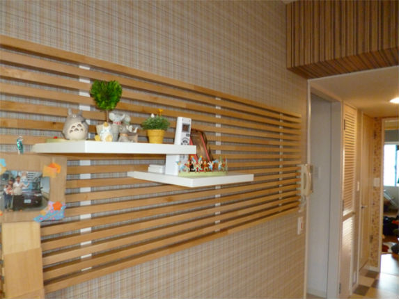 おしゃれでレトロな壁紙のカフェ風リビング 神戸市 施工事例