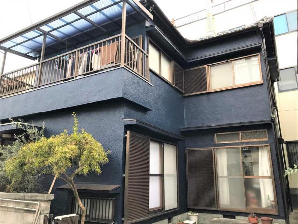現状の雰囲気を変えたいとのご要望で、濃い色を提案しました