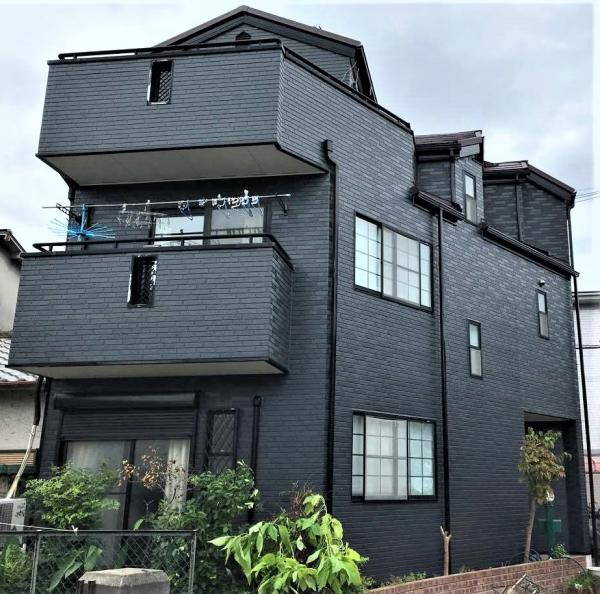 シックな外壁塗装工事