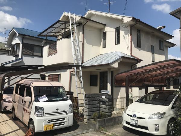 劣化が激しい屋根の被せ葺き・外壁塗装工事