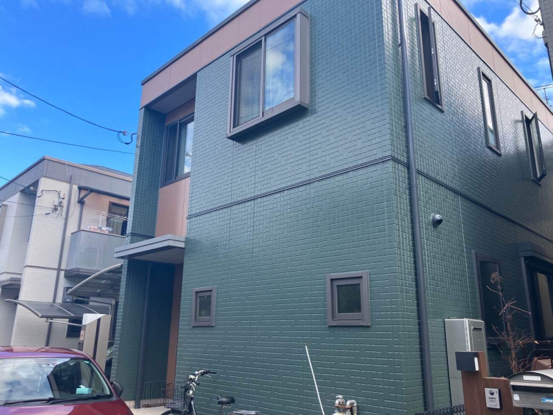 外壁と屋根を高耐久に！