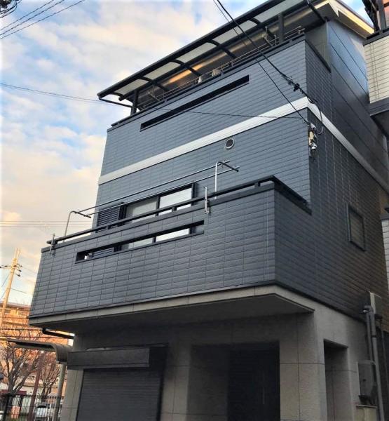 グレー×赤！モダンな雰囲気の外壁・屋根塗装