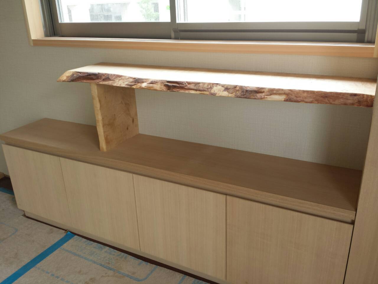 銘木を使った造作家具