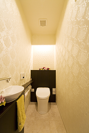 Totoレストパルで上品なトイレ空間に 神戸市 施工事例 トイレリフォーム 神戸市中央区のリフォームはナサホーム