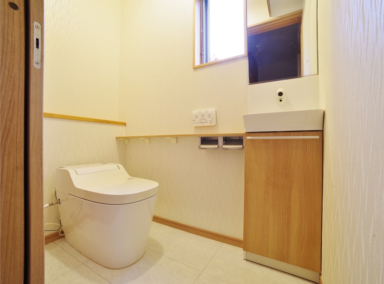 狭いトイレを改善するリフォームドバイス ナサホームマガジン