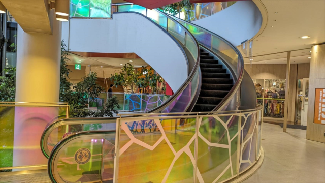 ②